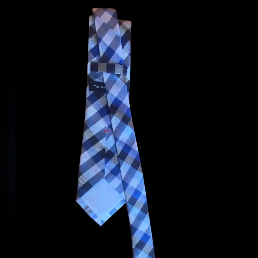 Tommy Hilfiger Men's Blue Buffalo Tartan Neck-Tie.